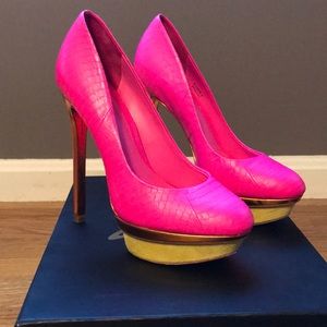 B Brian Atwood hot pink heels 💕